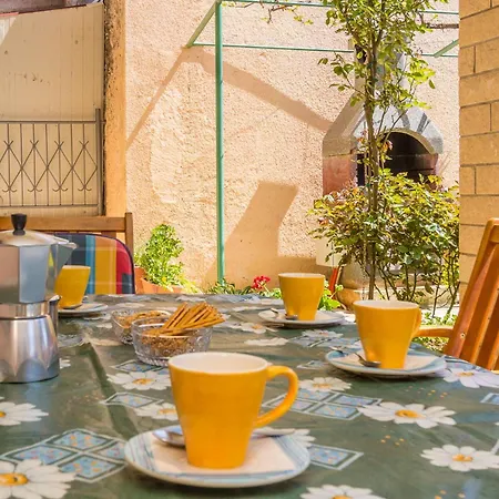 アパート In Near The Sea プーラ