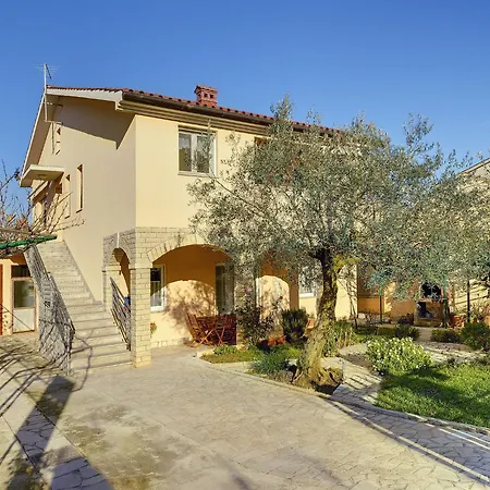 In Near The Sea 아파트